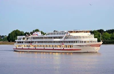 Лайнер Лев Толстой, компании ВодоходЪ