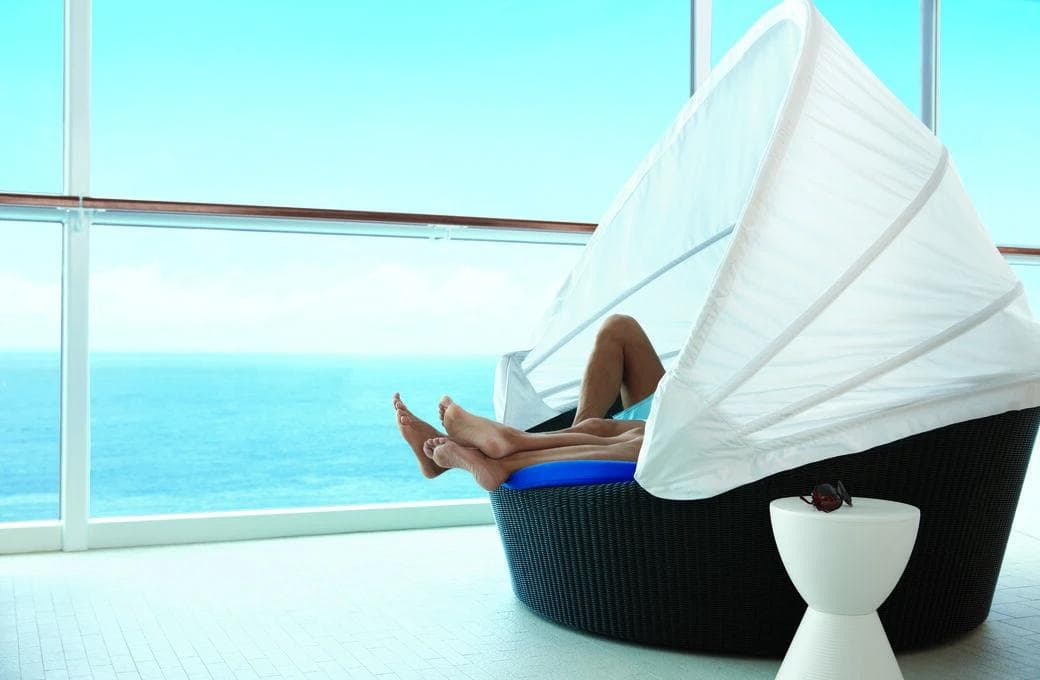 Лайнер Celebrity Equinox, компании Celebrity Cruises. Фото 1