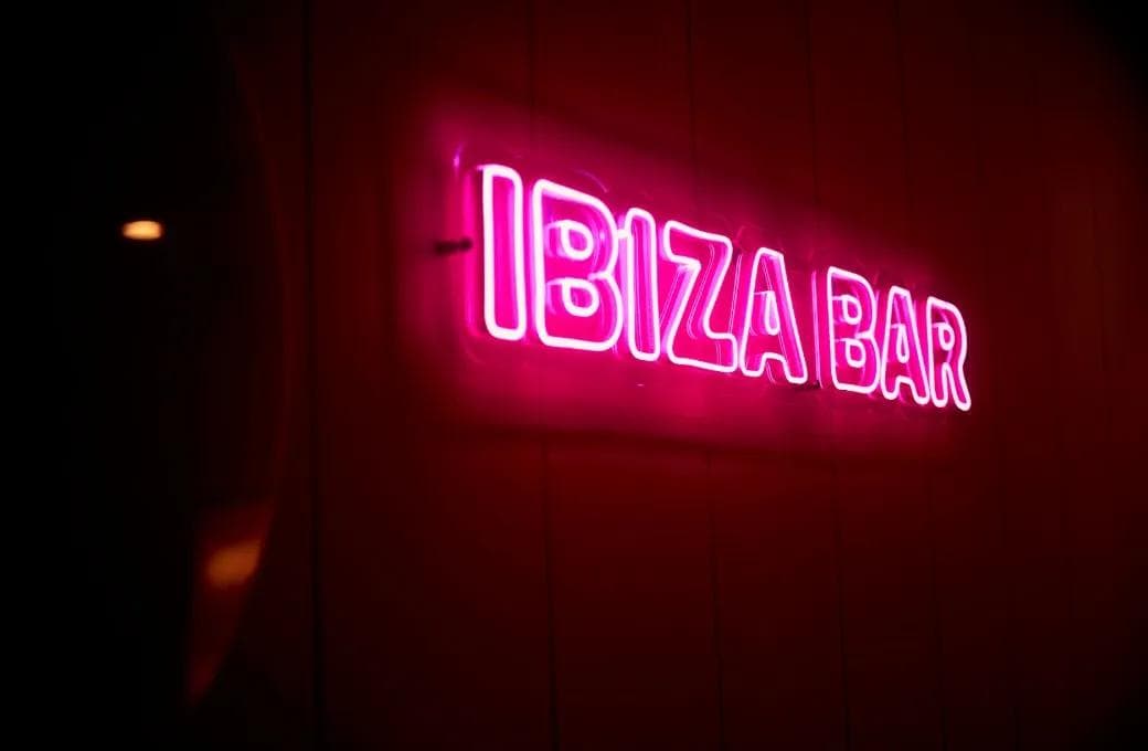 Лайнер Astoria Grande, компании Astoria Grande Cruises. Фото 1