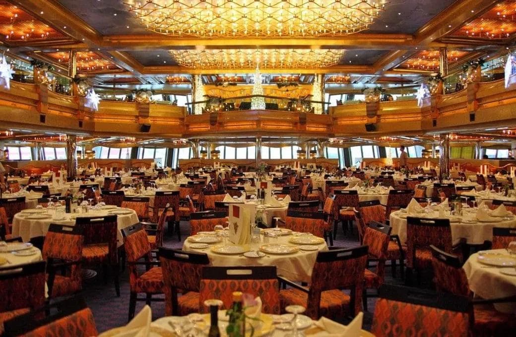 Лайнер Costa Serena, компании Costa Cruises. Фото 1