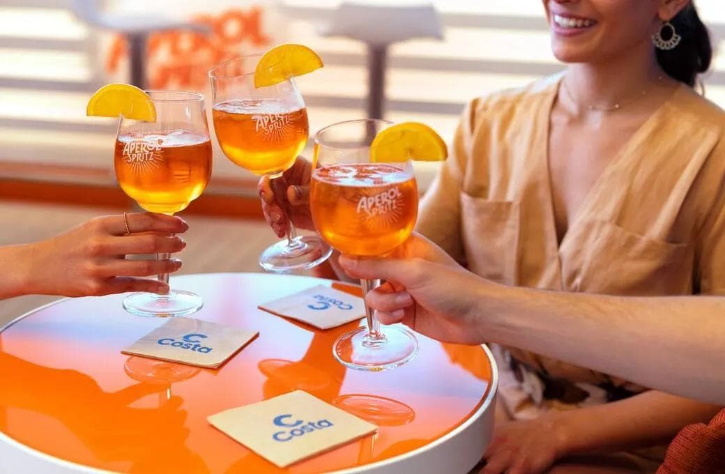 Лайнер Costa Toscana, компании Costa Cruises. Фото 1