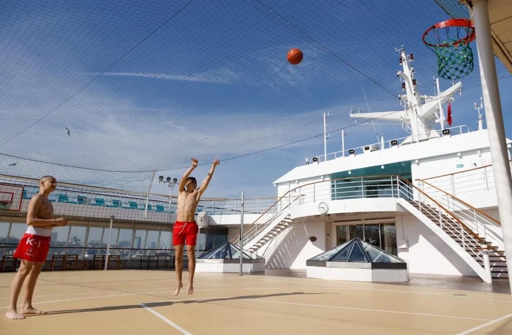 Лайнер Astoria Grande, компании Astoria Grande Cruises. Фото 1