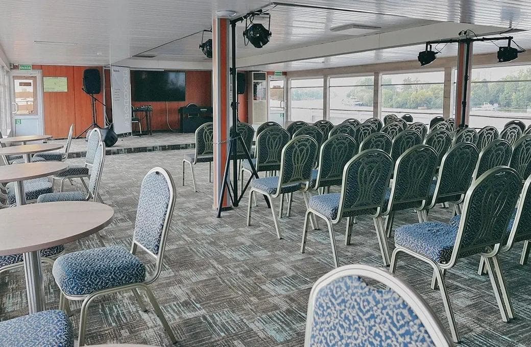 Лайнер Виссарион Белинский, компании ВодоходЪ. Фото 1