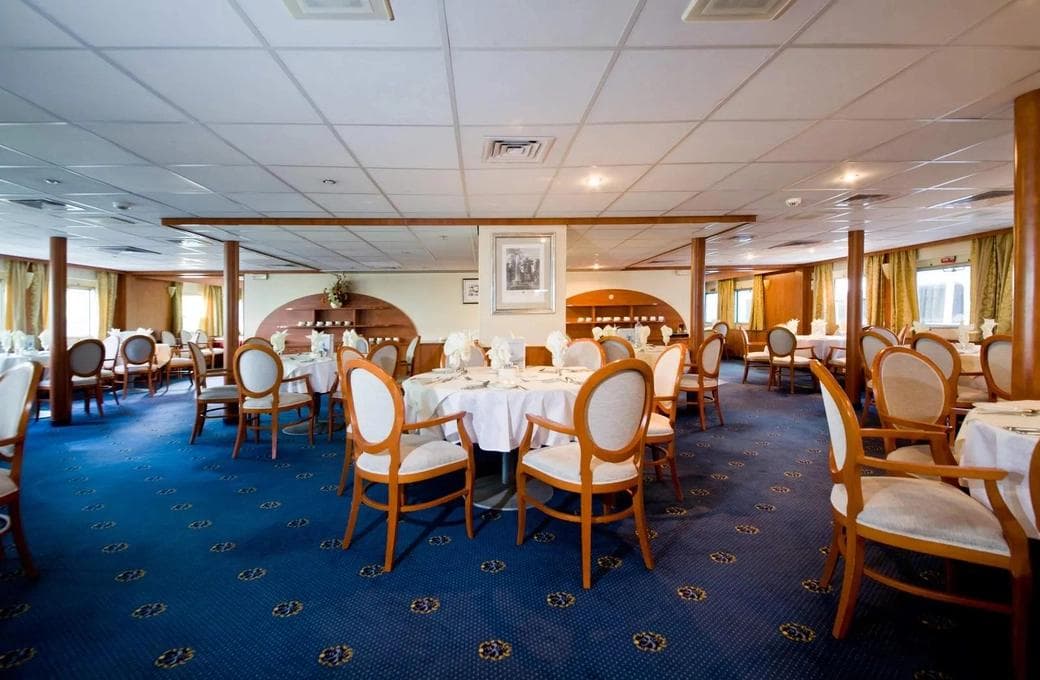 Лайнер Тихий Дон, компании Донинтурфлот. Фото 1