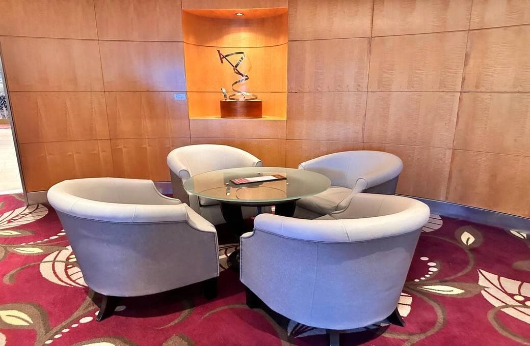 Лайнер Celebrity Infinity, компании Celebrity Cruises. Фото 1