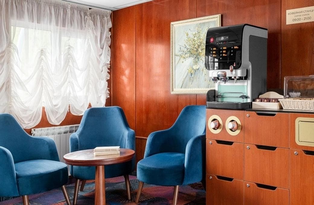 Лайнер Н.А. Некрасов, компании Созвездие. Фото 1