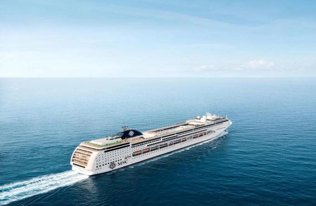 Лайнер MSC Lirica, компании MSC Crociere. Фото 1