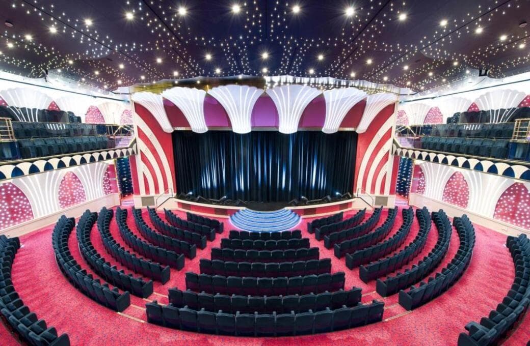 Лайнер MSC Orchestra, компании MSC Crociere. Фото 1