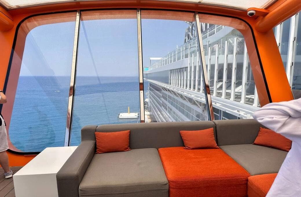 Лайнер Celebrity Ascent, компании Celebrity Cruises. Фото 1