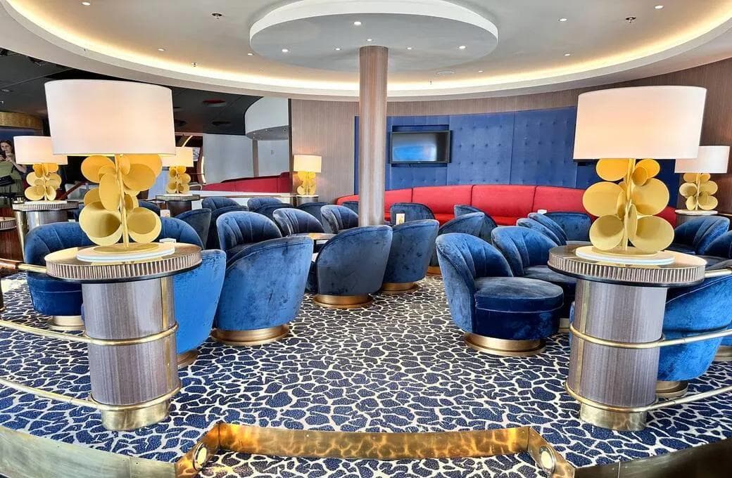 Лайнер Celestyal Discovery, компании Celestyal Cruises. Фото 1