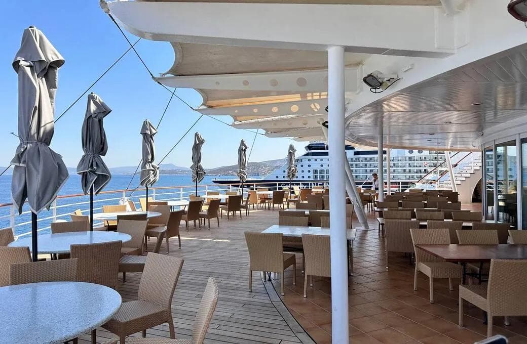 Лайнер Celestyal Discovery, компании Celestyal Cruises. Фото 1