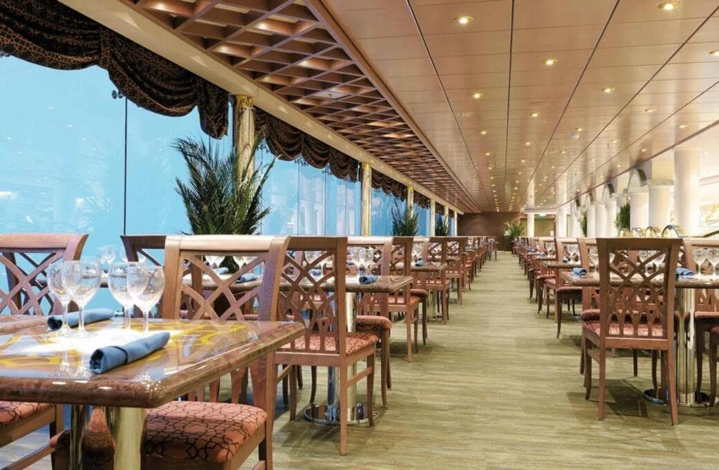 Лайнер MSC Poesia, компании MSC Crociere. Фото 1