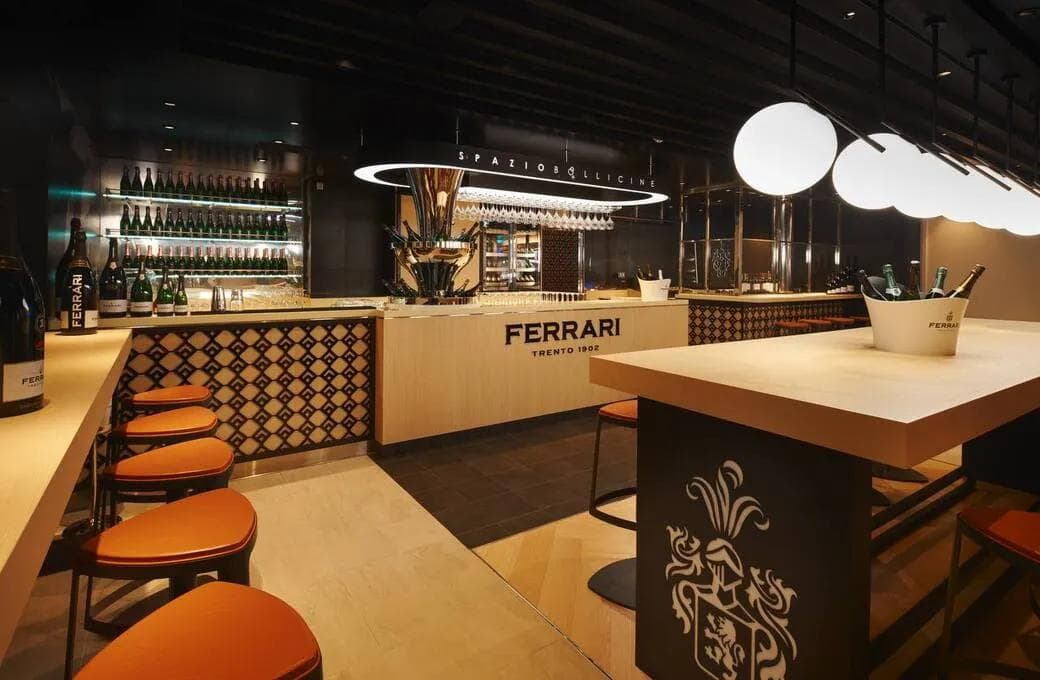 Лайнер Costa Toscana, компании Costa Cruises. Фото 1