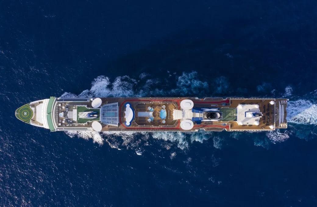 Лайнер Celebrity Summit, компании Celebrity Cruises. Фото 1