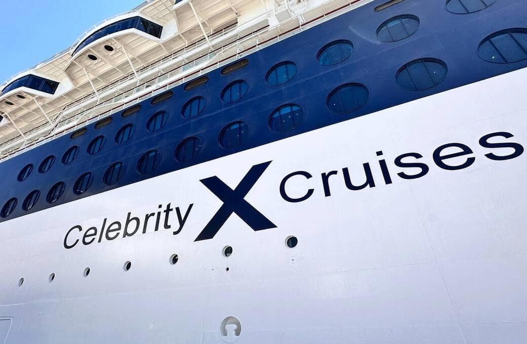 Лайнер Celebrity Infinity, компании Celebrity Cruises. Фото 1