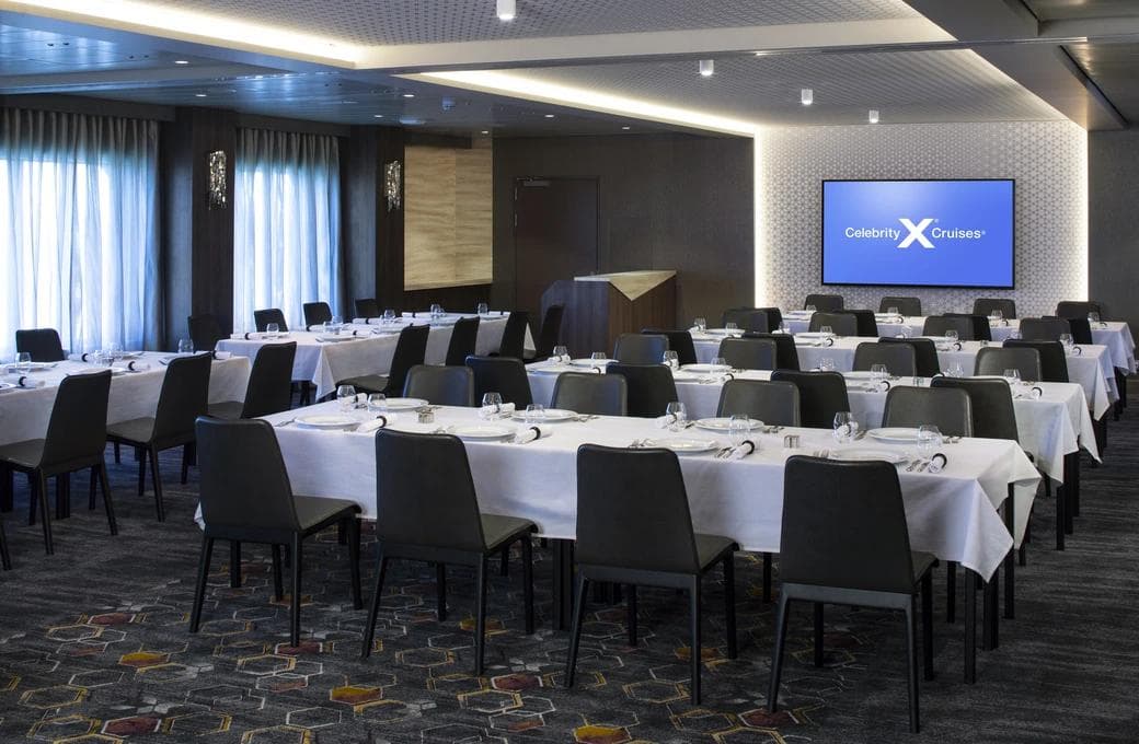 Лайнер Celebrity Edge, компании Celebrity Cruises. Фото 1