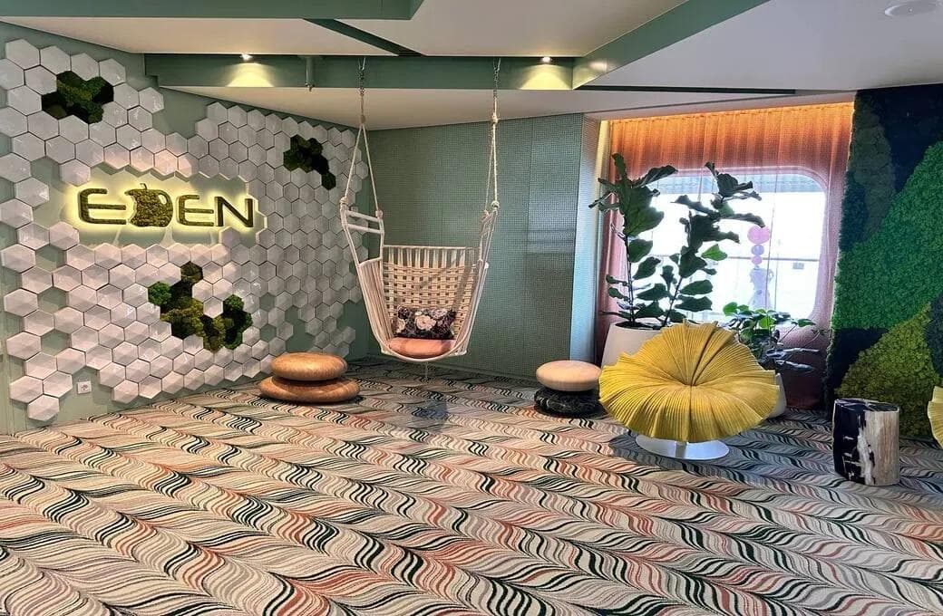 Лайнер Celebrity Ascent, компании Celebrity Cruises. Фото 1