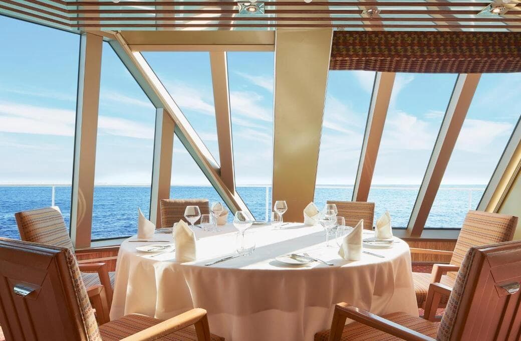 Лайнер Costa Fascinosa, компании Costa Cruises. Фото 1