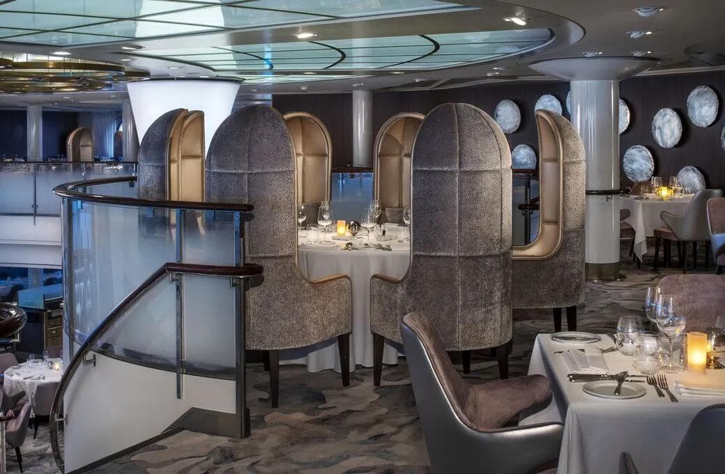 Лайнер Celebrity Millennium, компании Celebrity Cruises. Фото 1