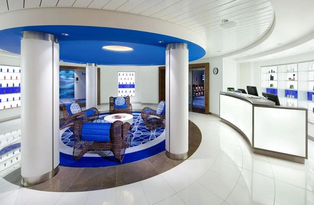 Лайнер Celebrity Solstice, компании Celebrity Cruises. Фото 1