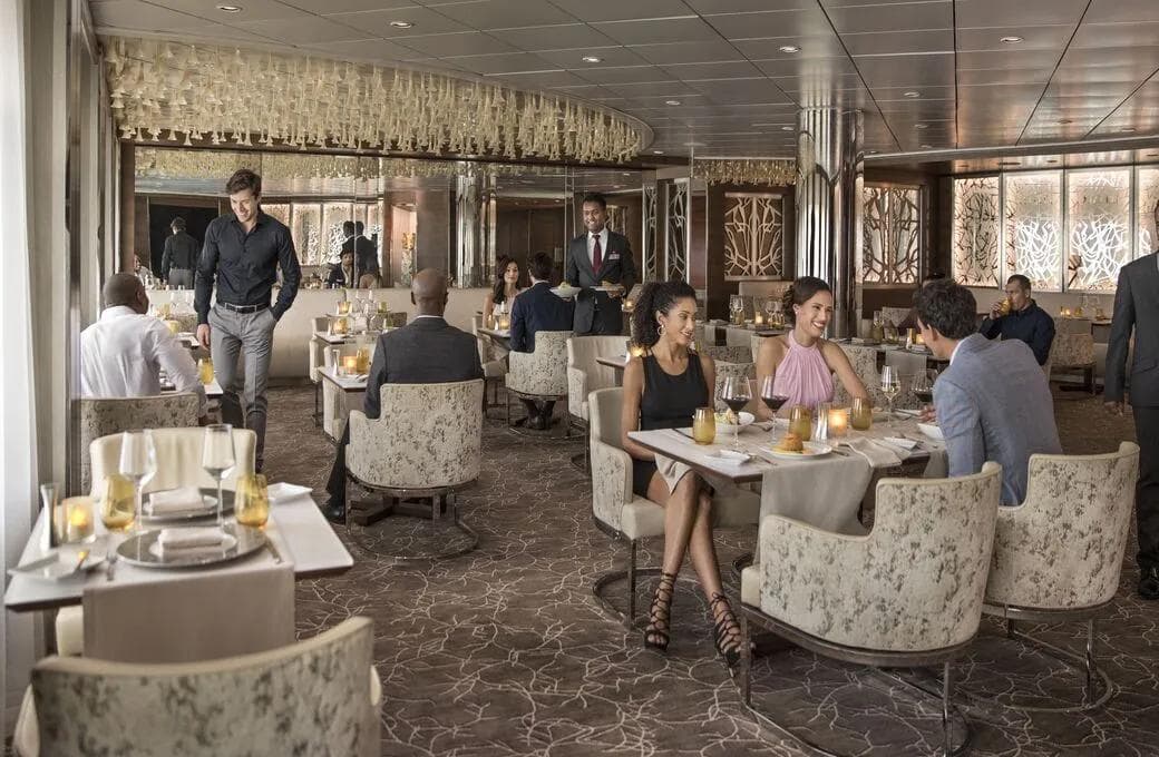 Лайнер Celebrity Reflection, компании Celebrity Cruises. Фото 1