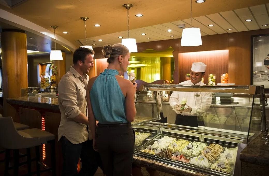 Лайнер Celebrity Constellation, компании Celebrity Cruises. Фото 1