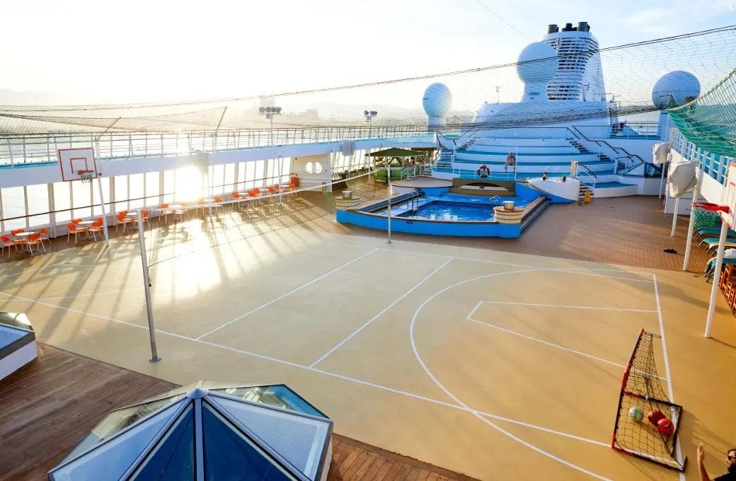 Лайнер Astoria Grande, компании Astoria Grande Cruises. Фото 1