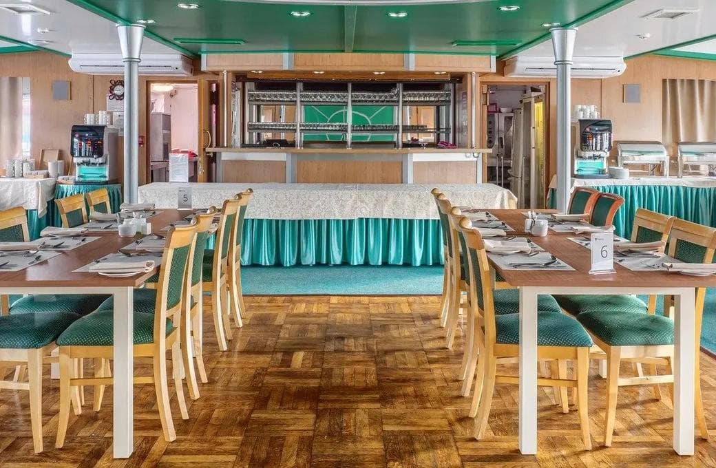 Лайнер Виссарион Белинский, компании ВодоходЪ. Фото 1