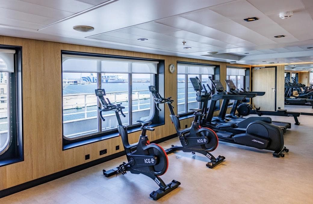 Лайнер SH Diana, компании Swan Hellenic. Фото 1