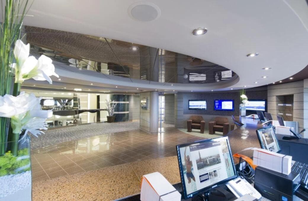 Лайнер MSC Preziosa, компании MSC Crociere. Фото 1