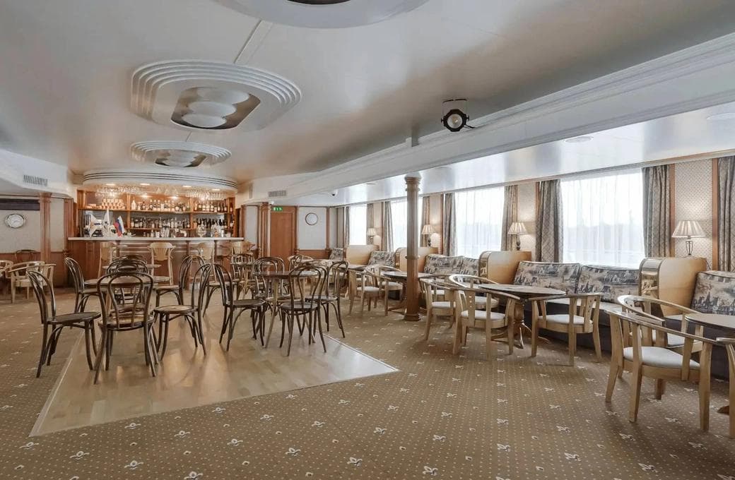 Лайнер Волга Стар, компании Донинтурфлот. Фото 1