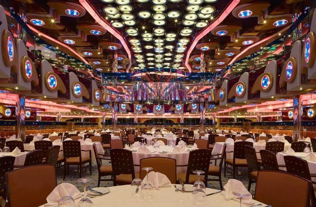 Лайнер Costa Deliziosa, компании Costa Cruises. Фото 1