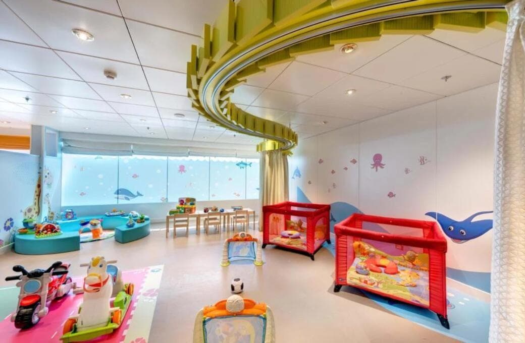 Лайнер MSC Opera, компании MSC Crociere. Фото 1