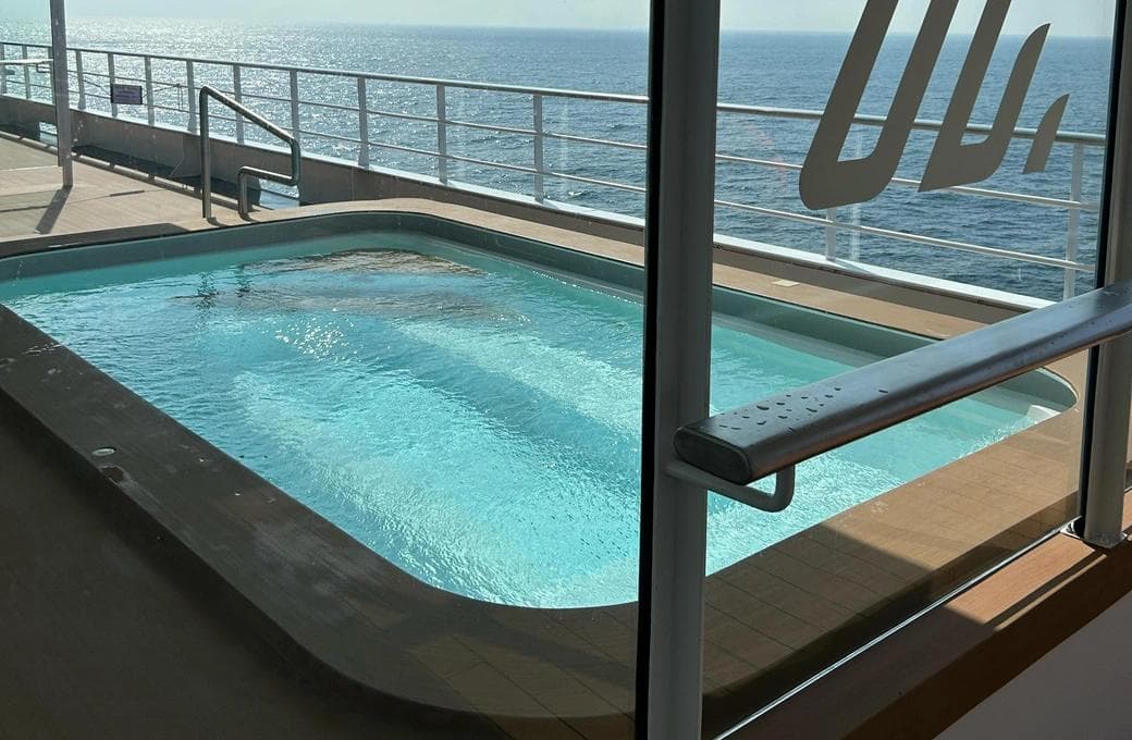 Лайнер SH Vega, компании Swan Hellenic. Фото 1