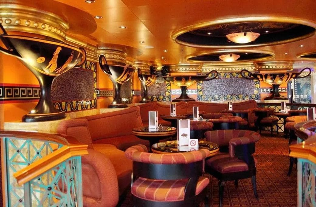 Лайнер Costa Serena, компании Costa Cruises. Фото 1