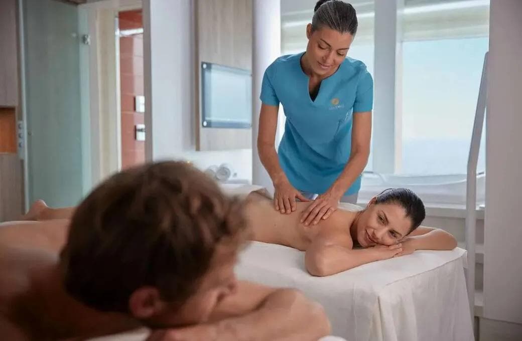 Лайнер Costa Toscana, компании Costa Cruises. Фото 1