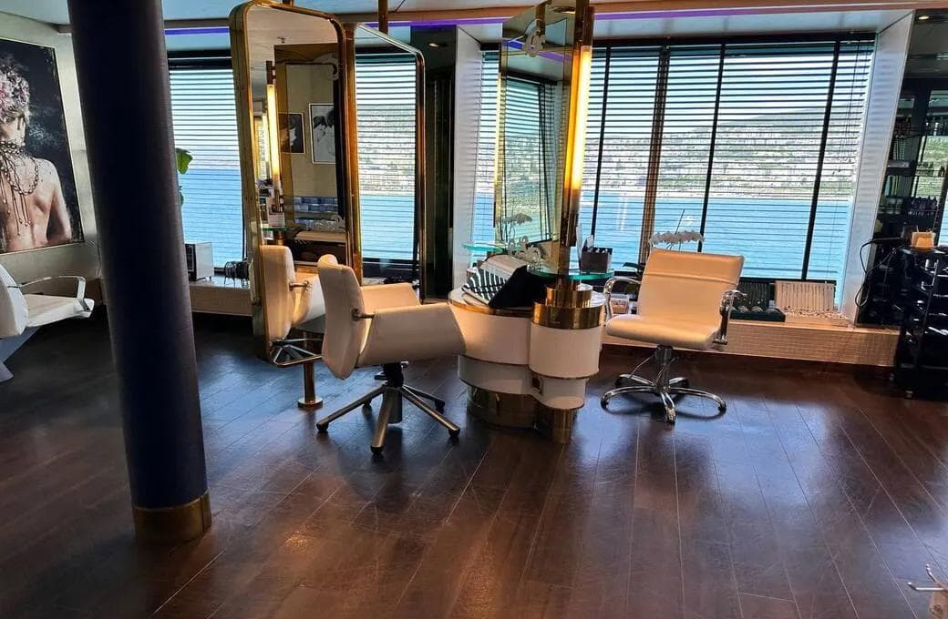 Лайнер Celestyal Journey, компании Celestyal Cruises. Фото 1