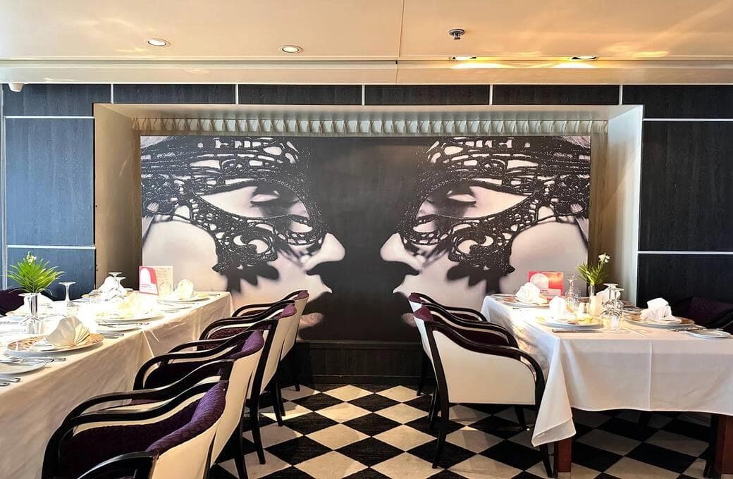 Лайнер Celestyal Journey, компании Celestyal Cruises. Фото 1