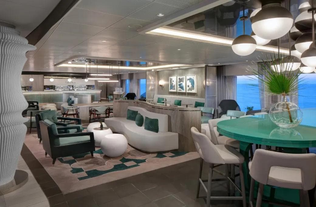 Лайнер Celebrity Beyond, компании Celebrity Cruises. Фото 1