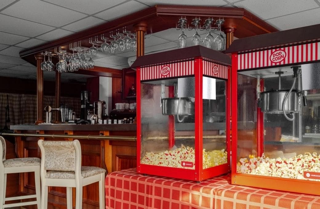 Лайнер Огни большого города, компании Созвездие. Фото 1