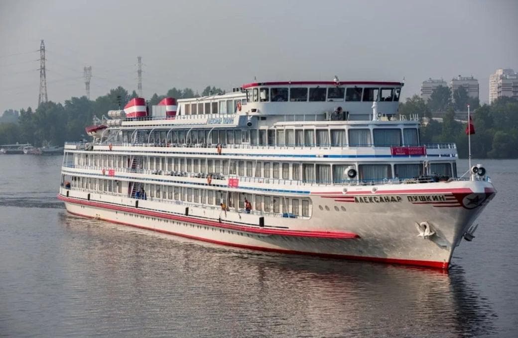 Лайнер Александр Пушкин, компании ВодоходЪ. Фото 1