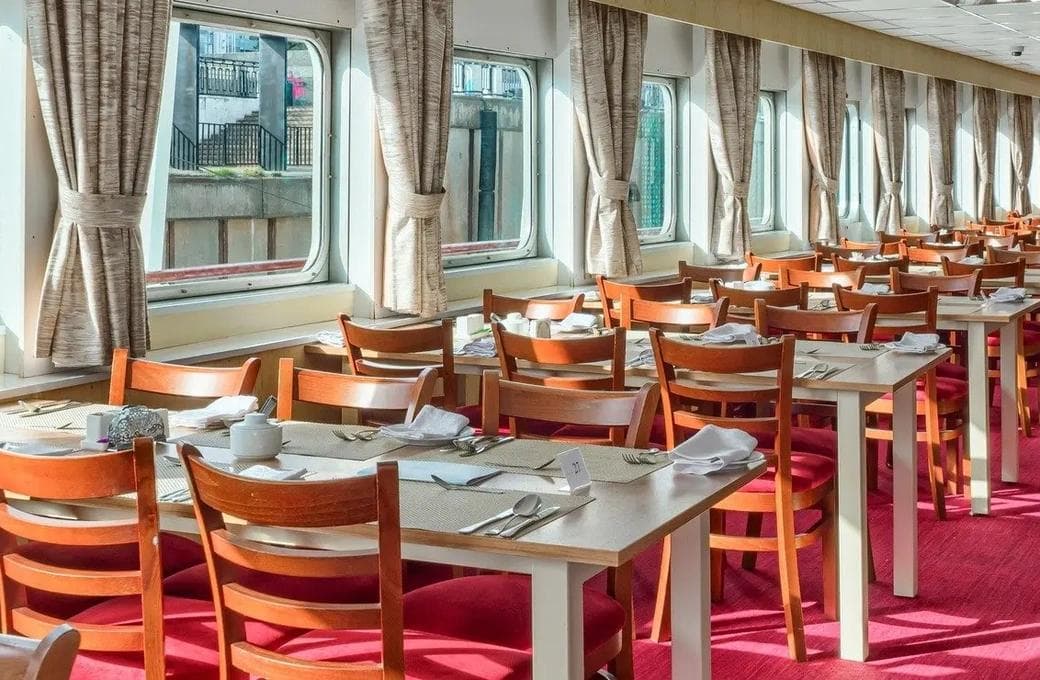 Лайнер Виссарион Белинский, компании ВодоходЪ. Фото 1