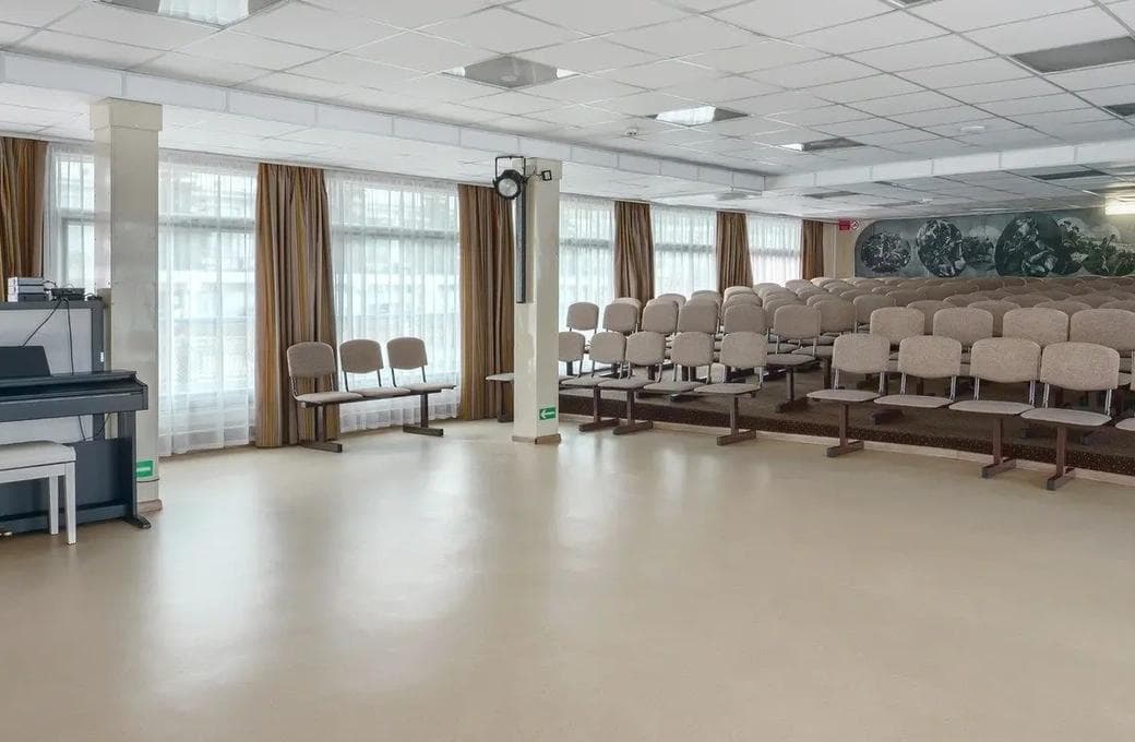 Лайнер Александр Суворов, компании ВодоходЪ. Фото 1