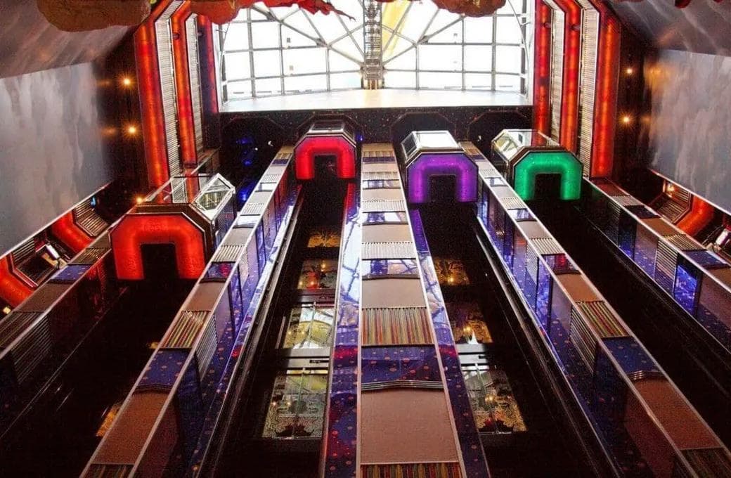 Лайнер Costa Serena, компании Costa Cruises. Фото 1