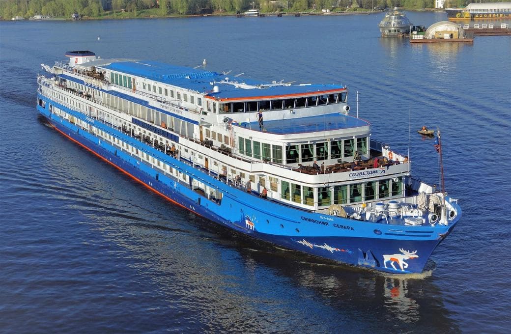 Лайнер Симфония севера, компании Созвездие. Фото 1