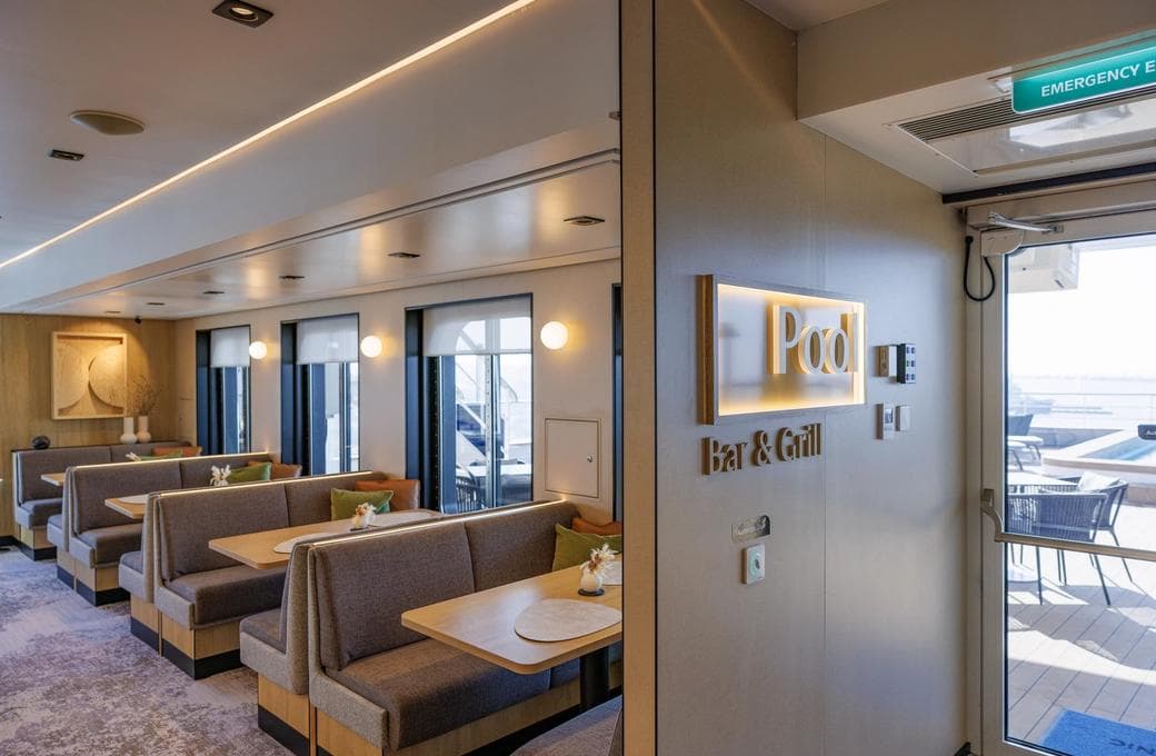 Лайнер SH Diana, компании Swan Hellenic. Фото 1