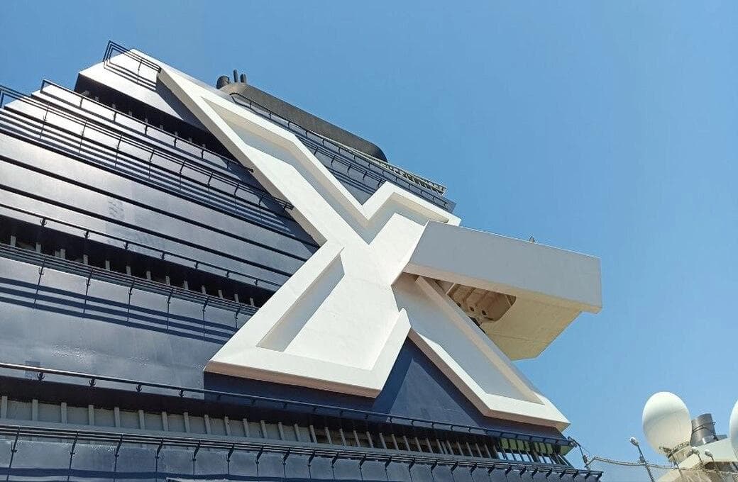 Лайнер Celebrity Infinity, компании Celebrity Cruises. Фото 1