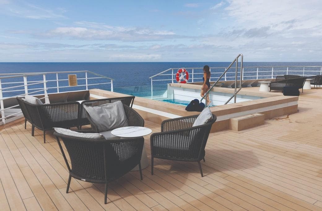 Лайнер SH Vega, компании Swan Hellenic. Фото 1