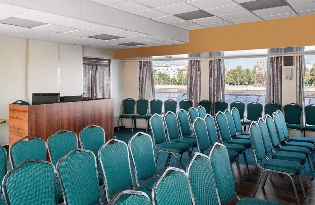 Лайнер Симфония севера, компании Созвездие. Фото 1