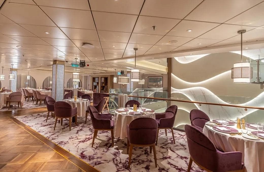 Лайнер Aroya, компании Aroya Cruises. Фото 1